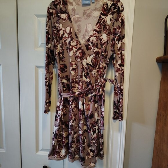 Vera Wang Floral Long Sleeved Wrap Dress - Mauve, Taupe - Picture 1 of 9
